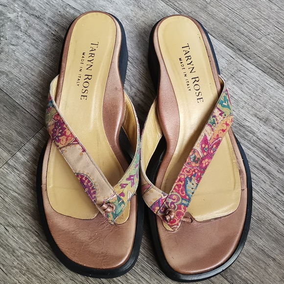 Taryn Rose Sandal - Picture 7 of 7